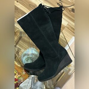 New UGG Dawna Black Suede Leather Boots Size 8.5